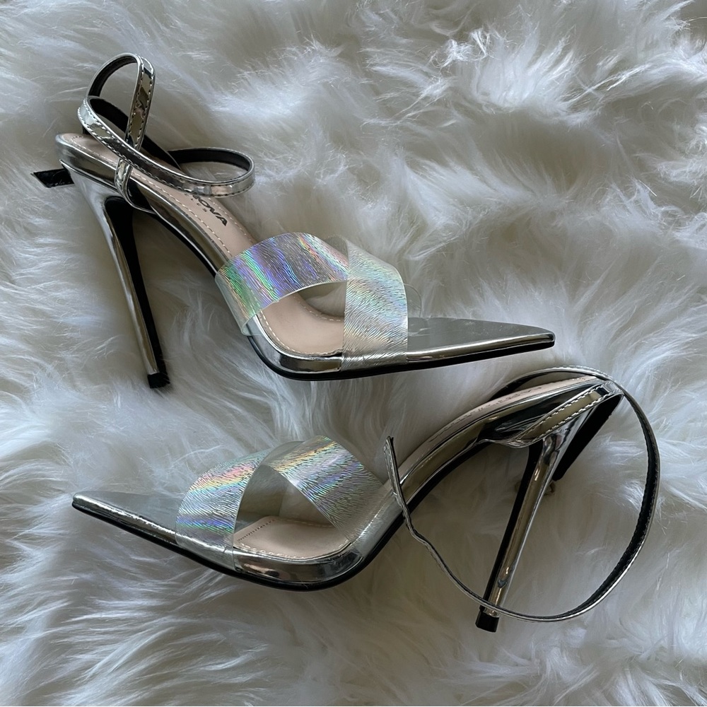 Fashion Nova Holographic Heels- Sz:6